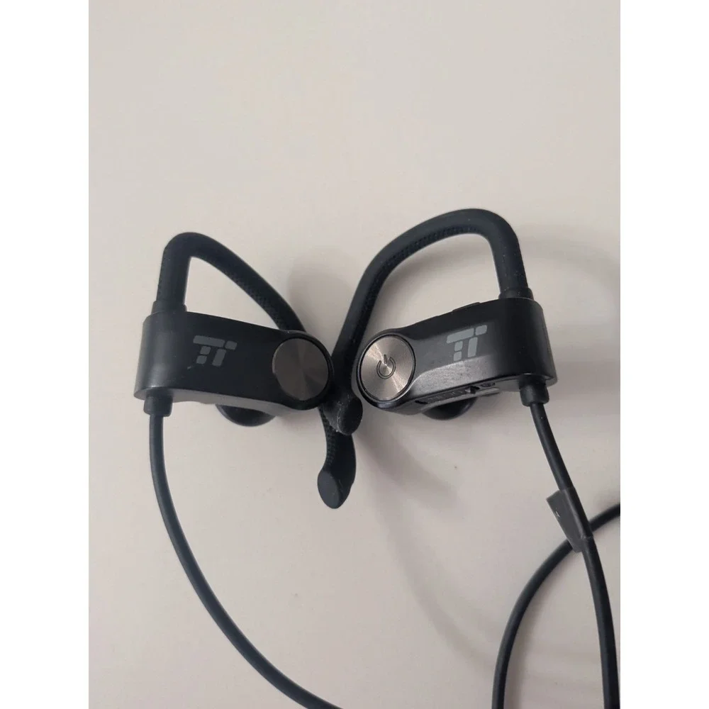 TAOTRONICSBH024 Bluetooth Wireless Headphones with Charging Case